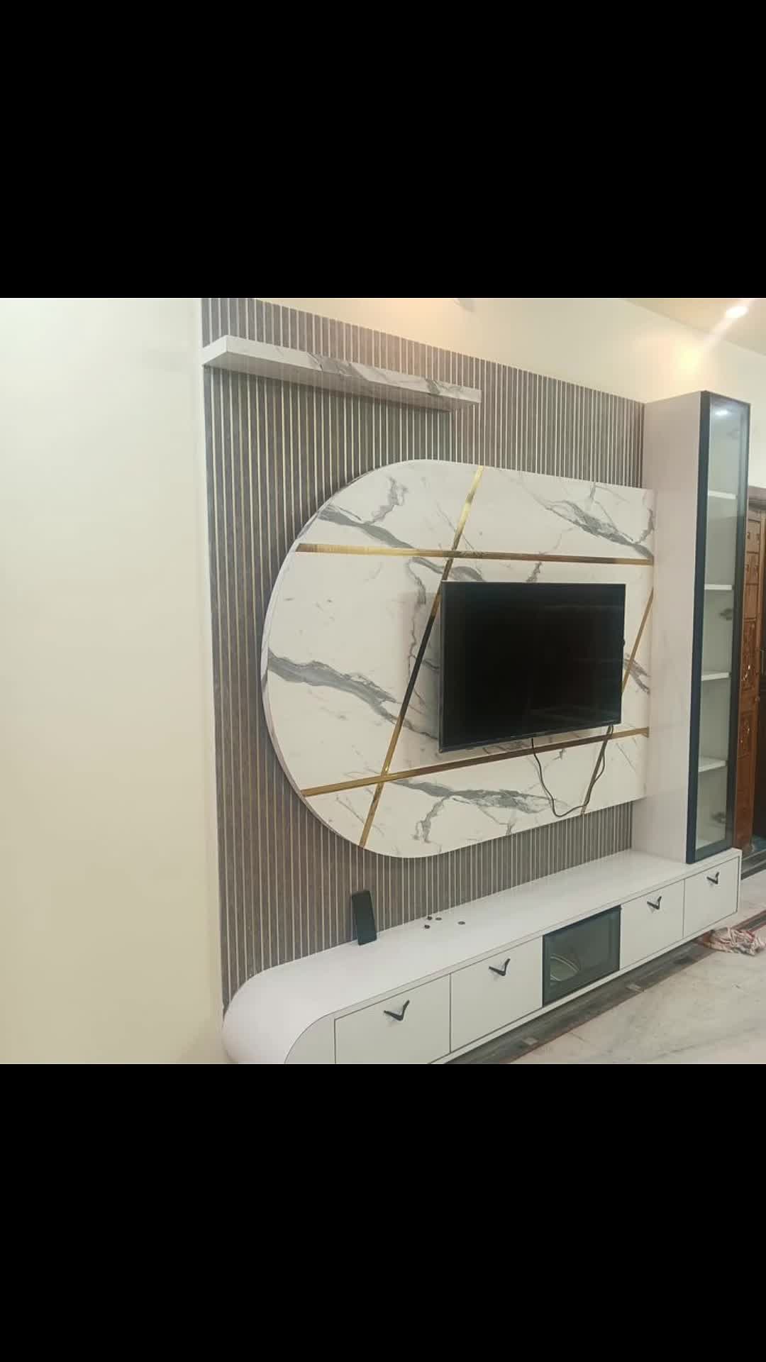 Modern Living Room TV Wall Panel with Marble and Gold Accents